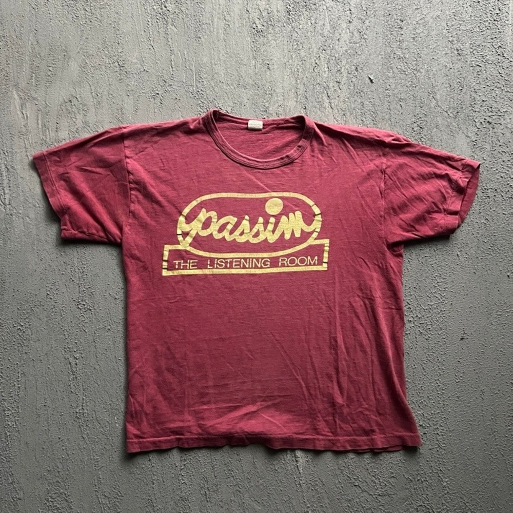 Vintage Passim The Listening Room Shirt Medium Red 1970s Harvard